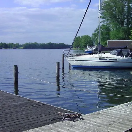 Ferienwohnung Mit Bootsanleger Am Mirow