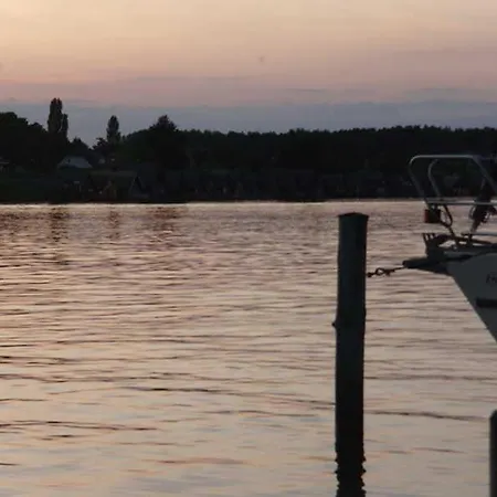 Ferienwohnung Mit Bootsanleger Am * Mirow