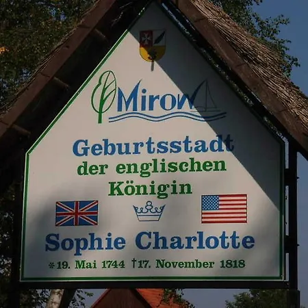 Ferienwohnung Mit Bootsanleger Am Apartmán Mirow